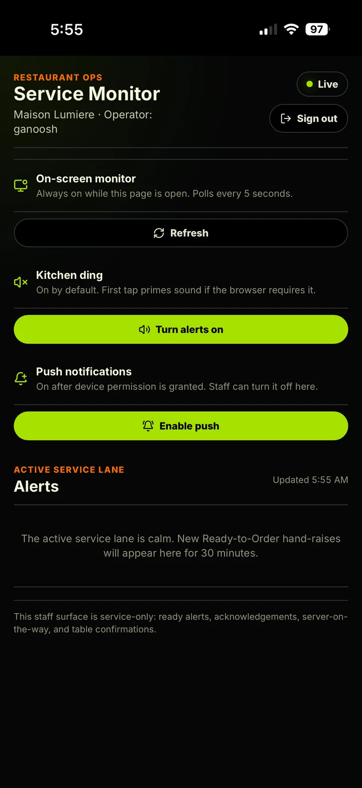 Menuverse Staff Service Monitor showing live status, refresh, sound, push notifications, and active service lane